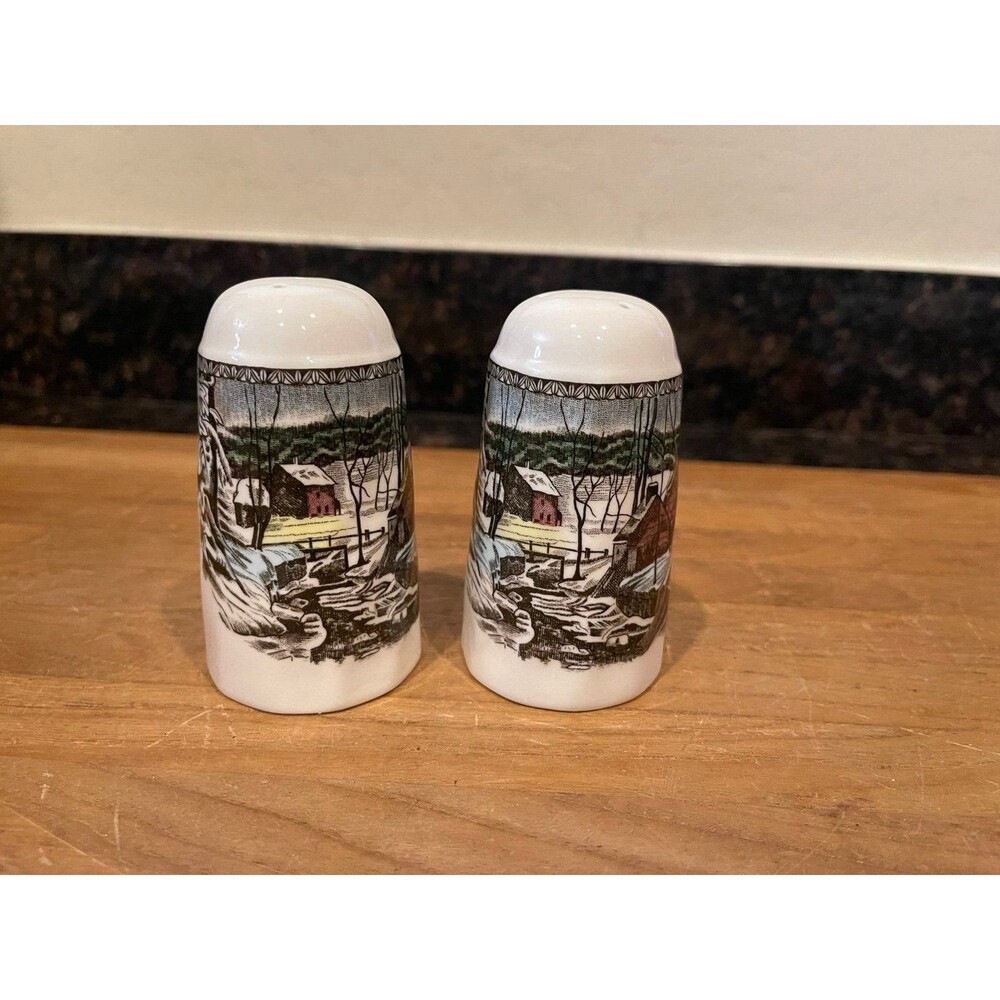 Johnson Brothers Friendly Village Salt & Pepper br Shakers